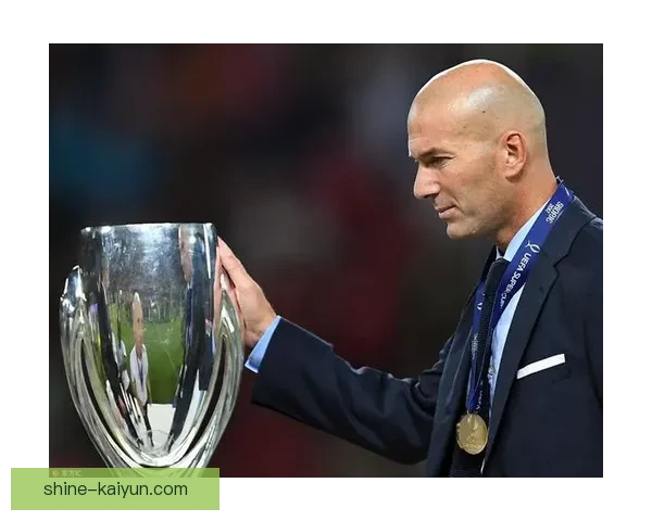 贝肯鲍尔足球智慧在青训发展中持续提升，值得关注其战术理念与指导。